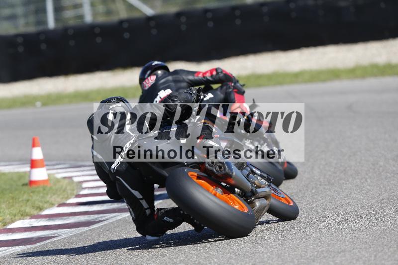 /54 19.09.2025 Speer Racing ADR/Gruppe gelb/33